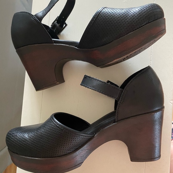 b.o.c woman’s Natasha clogs - Picture 2 of 10